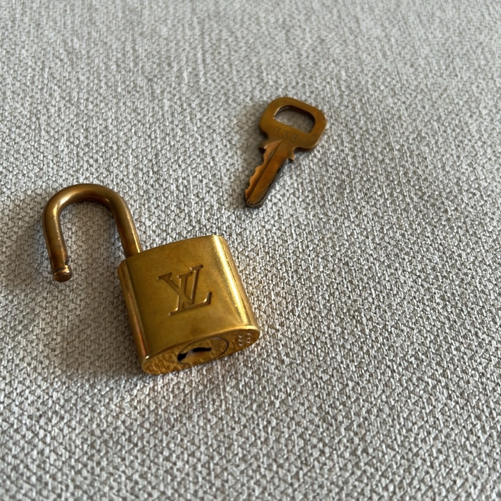 Rare Authentic Lv Lock And Key Angel Number #333 - image 1
